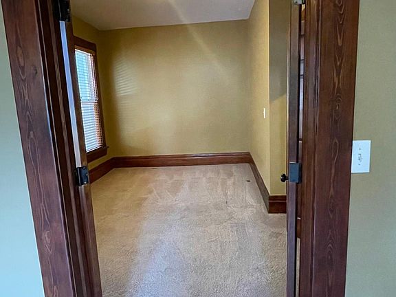 4th image of 546 Oakwood Ave #546