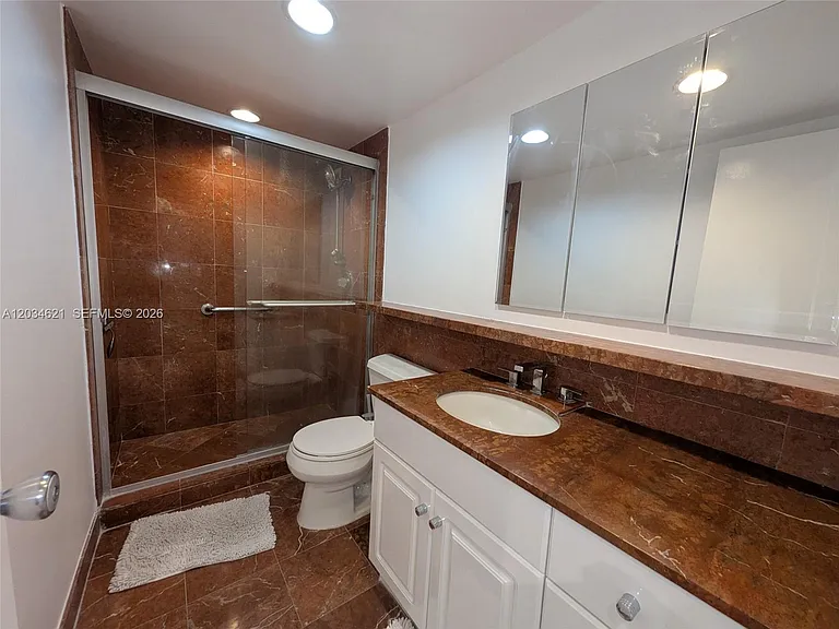 5161 Collins Ave #518 — Photo 17