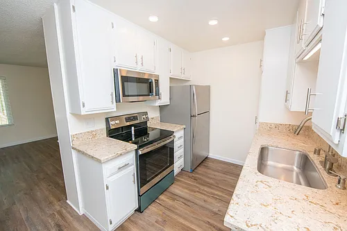 4036 Kansas St Photo 1