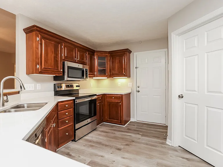4116 Highlander Ct — Photo 8