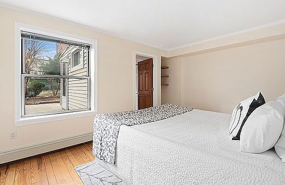 5th image of 221 Prospect Ave