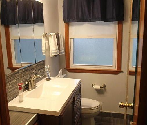 5th image of 10747 W York Pl