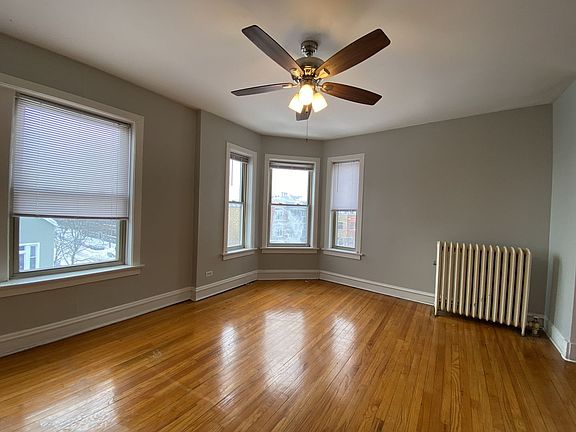 2nd image of 1064 W Cornelia Ave #2