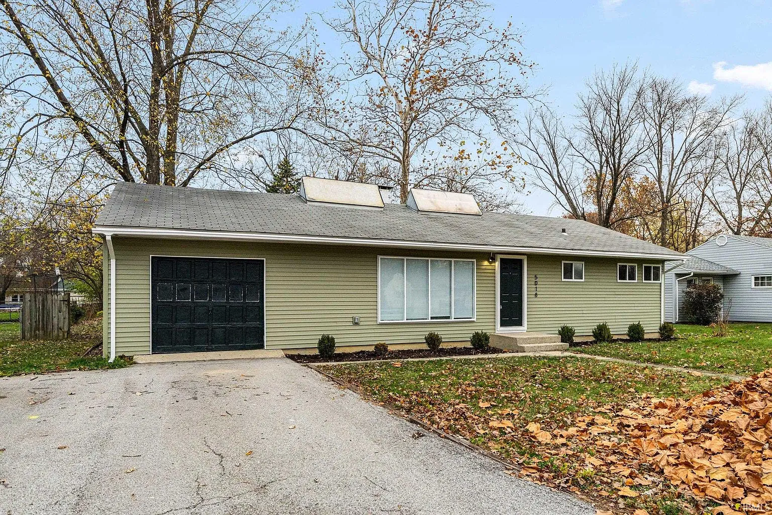 5018 Southfield Dr photo 1