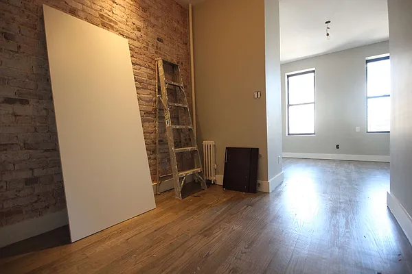 Rented by Nooklyn NYC LLC | media 7