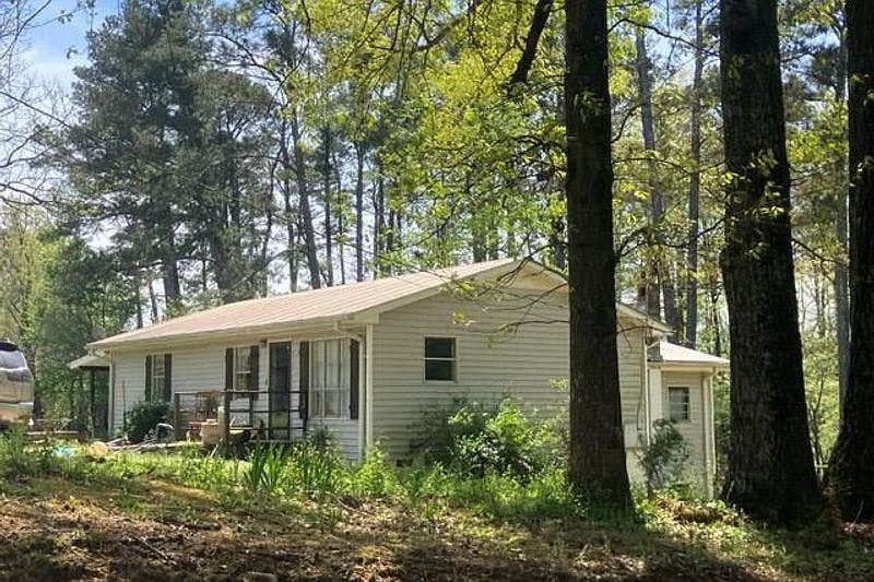 2nd image of 1540 Beat Line Rd