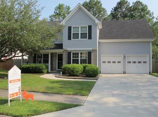 2412 Annie Cir, Chesapeake, VA 23323