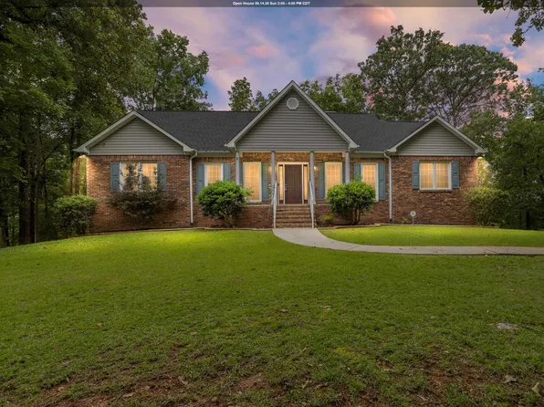 205 Chestnut Cir, Alabaster, AL 35007