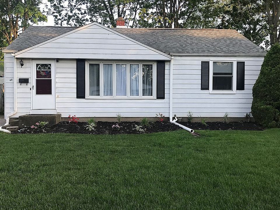 1st image of 40 Ermann Dr