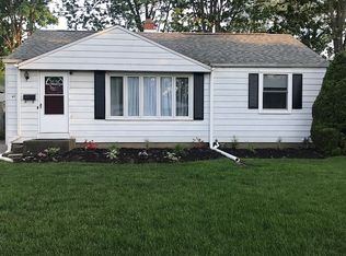 40 Ermann Dr, Buffalo, NY 14217