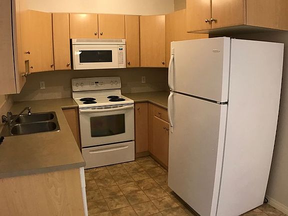 4th image of 200 Lougheed Dr #1208
