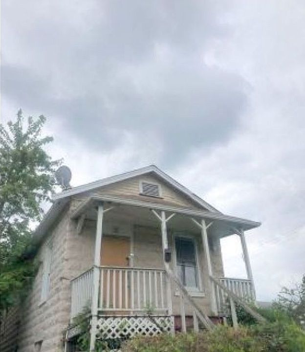 1st image of 8451 Lowell St