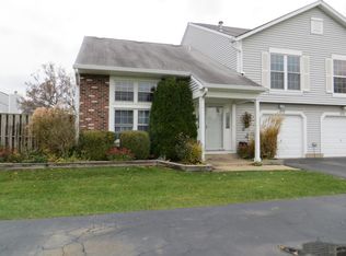 573 Pontiac Ln, Bolingbrook, IL 60440