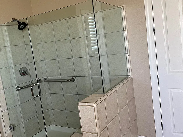 2766 Robb Dr — Photo 5