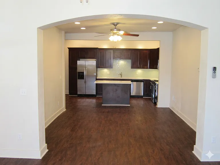 139 S 15th St — Photo 12