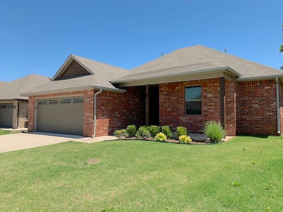1st image of 13916 Hutchinson Pl