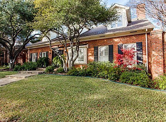 2nd image of 7905 Glen Albens Cir