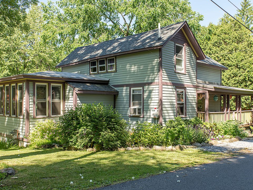 1st image of 6 Bowman Ave