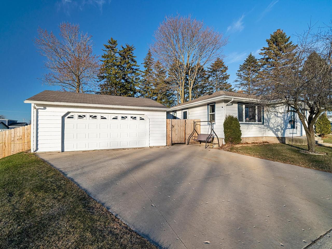 3318 Wilson St, Two Rivers, WI 54241 Zillow