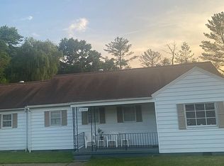 2298 Maple Acres Rd, Princeton, WV 24739