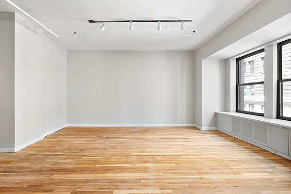 Rented by Compass | media 9