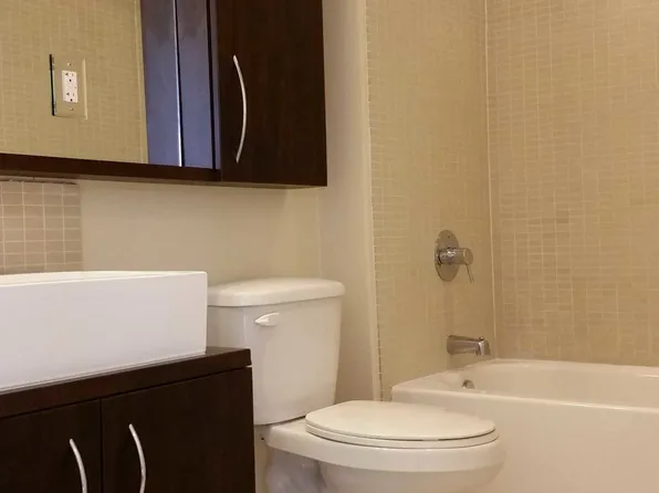 305 Palisade Avenue image 14 of 19