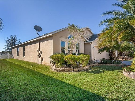 2nd image of 5570 Sycamore Canyon Dr