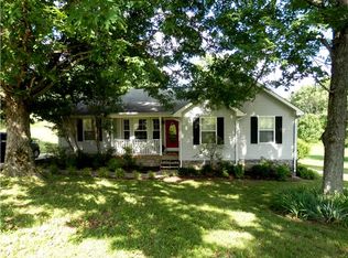 925 Hargrove Rd, Dickson, TN 37055