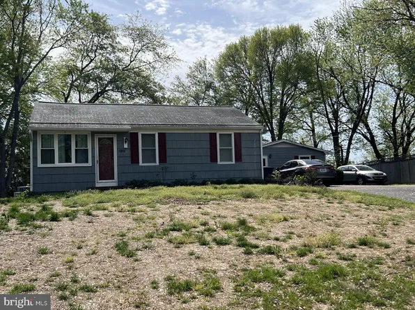 17423 Wilson St, Dumfries, VA 22026