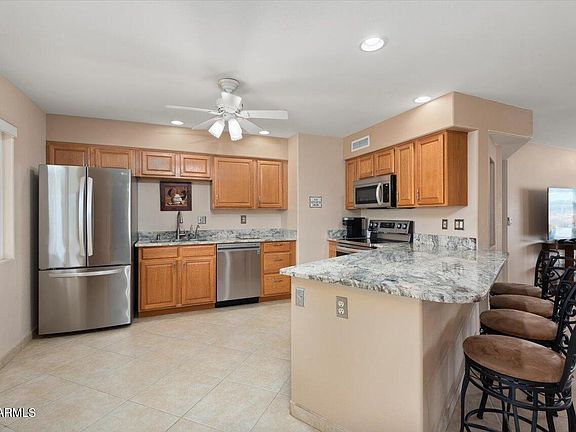 5th image of 13238 W BELLWOOD Drive