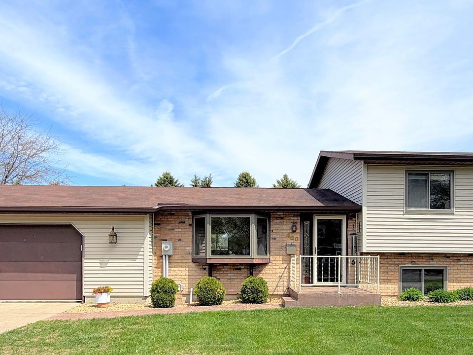1st image of 480 1st St E