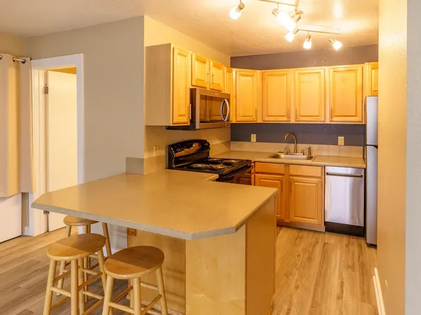 Woodlawn, 9227 Woodlawn Ave N APT 303, Seattle, WA 98103