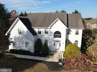 302 Meadow Glen Dr, Bear, DE 19701