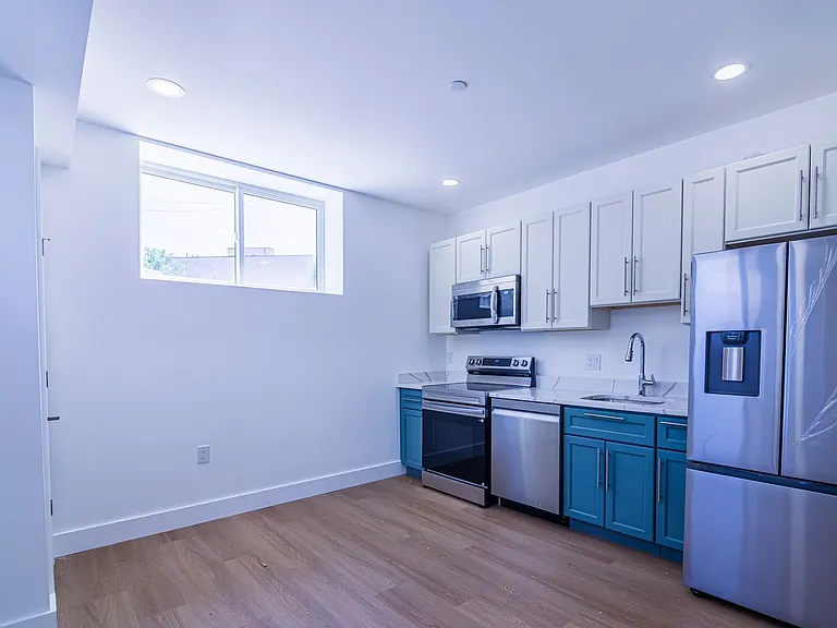 137 E Cumberland St #A — Photo 21