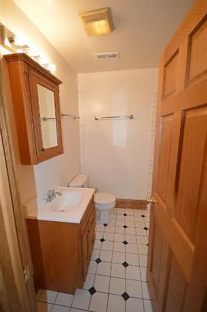3 bed, 2.0 bath, $3,100 — Photo 4