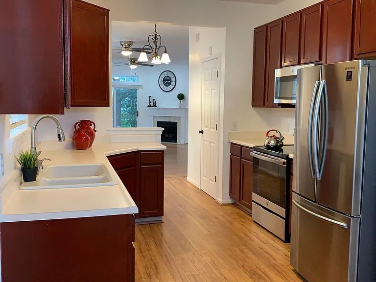 12474 Brookline St — Photo 5