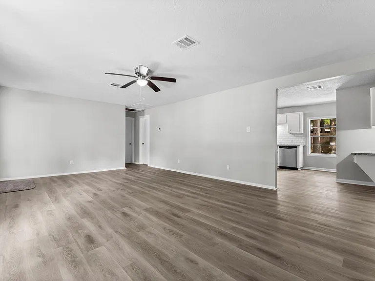 601 Dogwood Trl — Photo 24