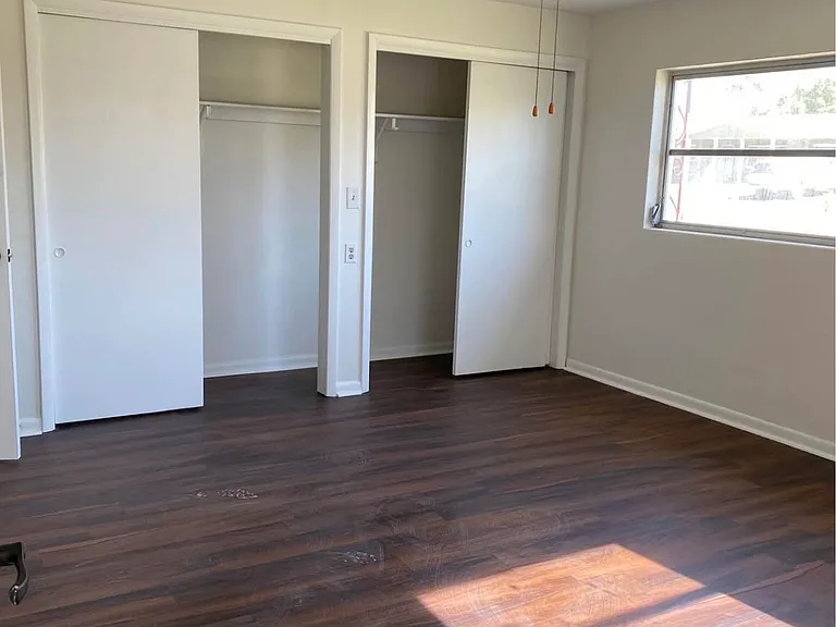 318 S Adams St — Photo 10
