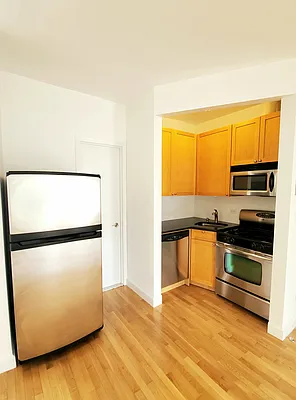 Rented by Compass | media 10