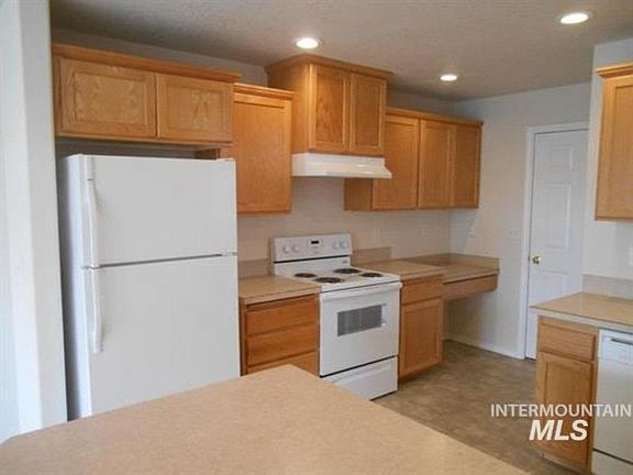 5th image of 2221-2223 S Pacific St