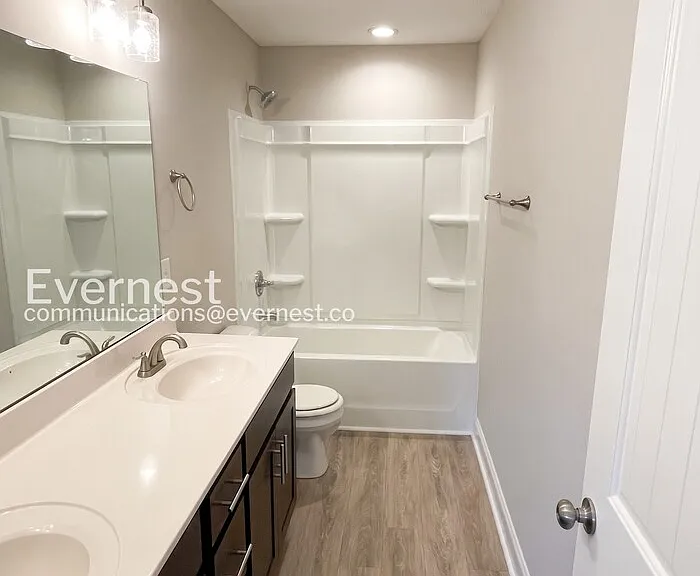 1000 Henry Place Blvd #508 — Photo 7
