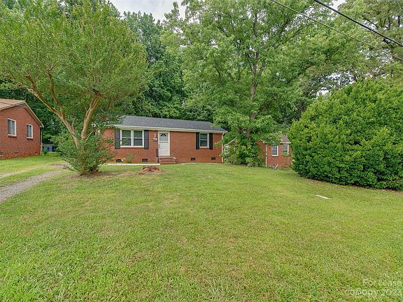 2nd image of 2127 Finchley Dr
