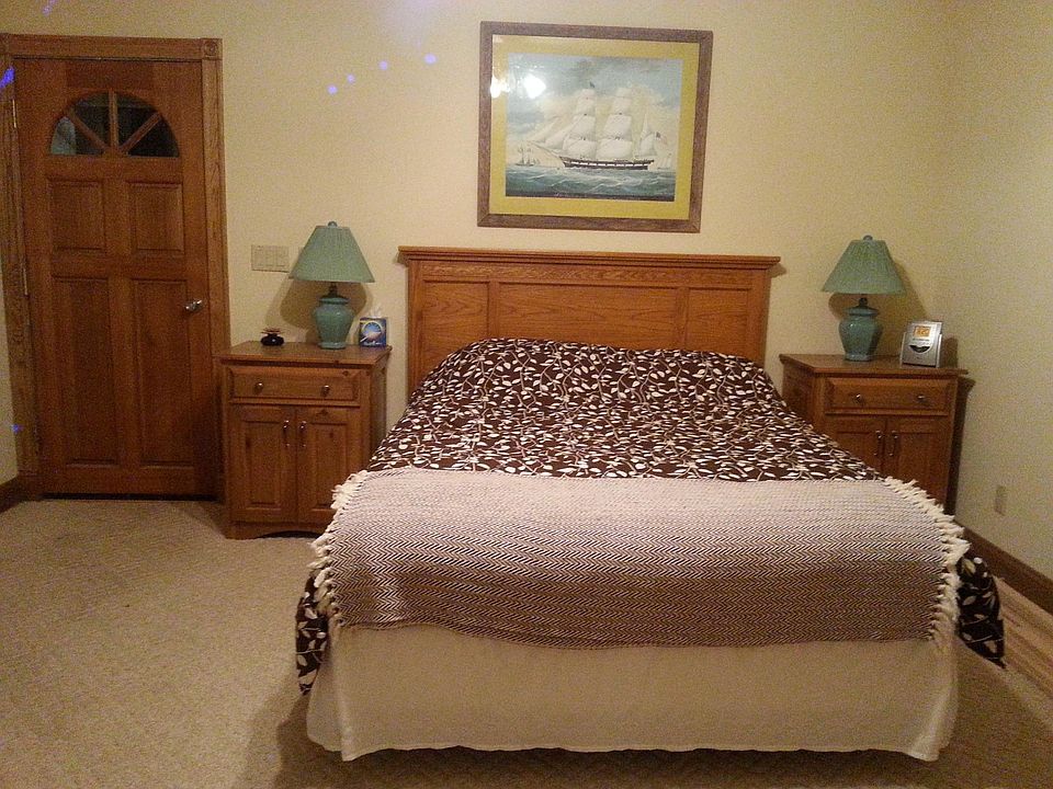 2nd image of 95 Shore Ln
