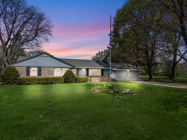 13514 West Cardinal PARKWAY, New Berlin, WI 53151