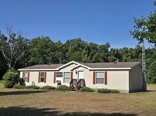 6809 N Centerline Rd, White Cloud, MI 49349