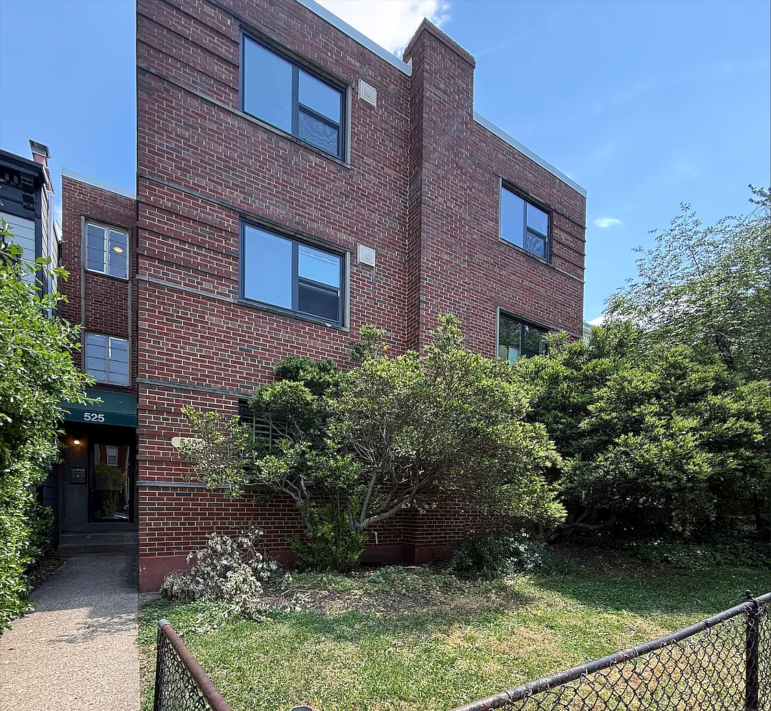 2 bed, 870 sqft, $2,500 — Photo 4
