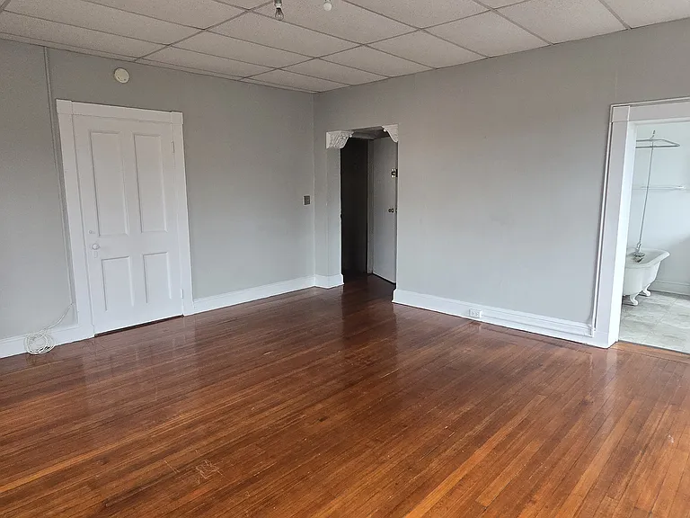 15 W Madison St #3F — Photo 3