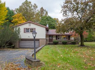 8154 Leffingwell Rd, Canfield, OH 44406