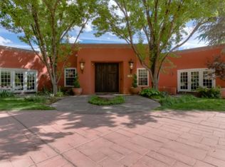 5415 Eakes Rd NW, Los Ranchos De Albuquerque, NM 87107