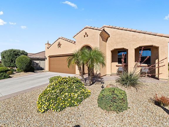 3rd image of 27414 W TONOPAH Drive